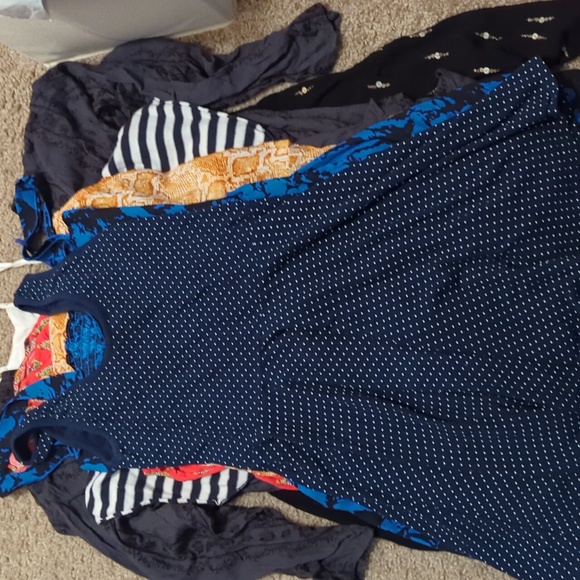 DONATED EACH FP/NASTY GAL/UO/BILLABONG LOT - Picture 10 of 16